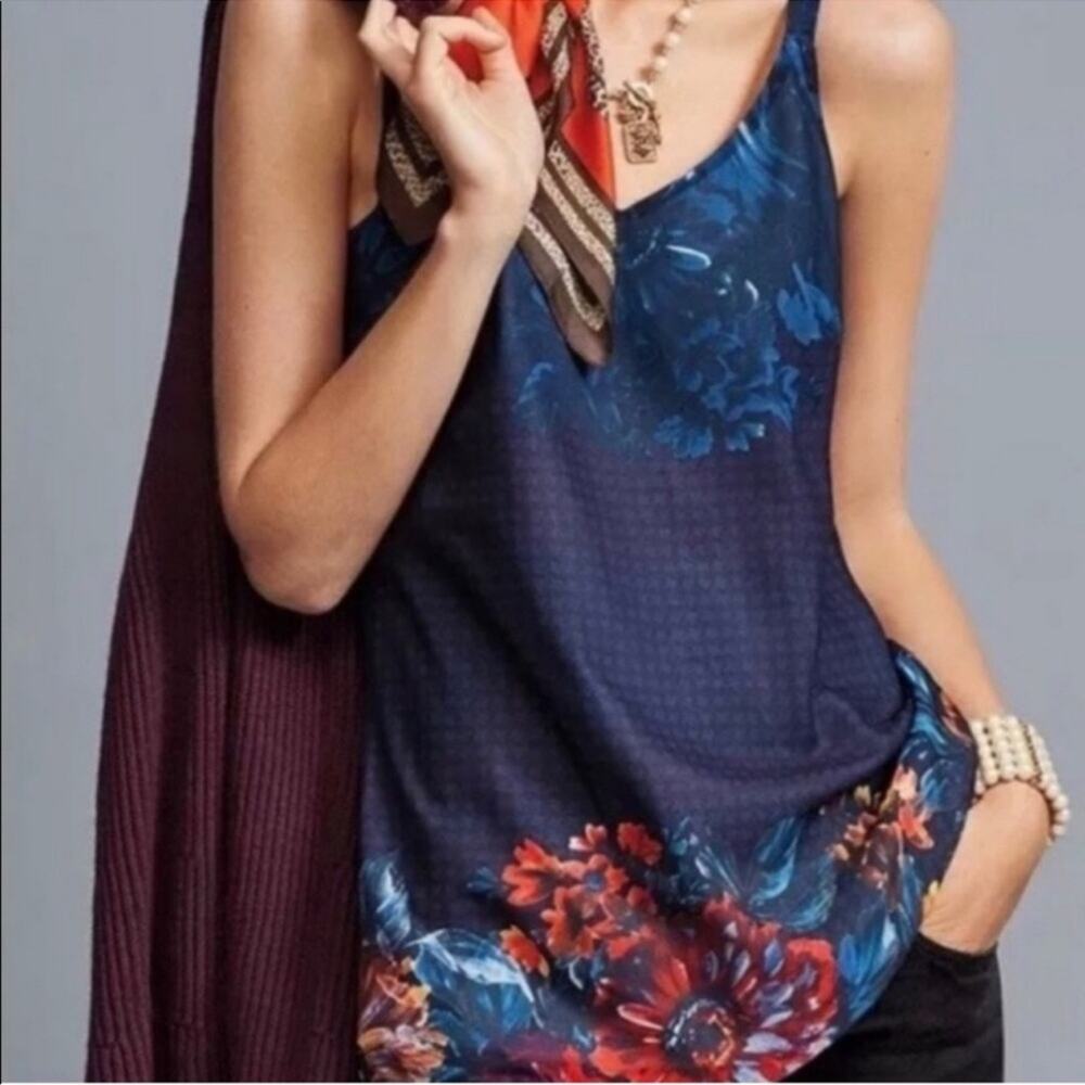 Cabi 3434 Artist Cami Blouse Blue Patterned Floral Detail Lined Size Medium
